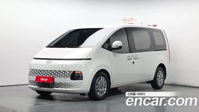 Hyundai Staria 3