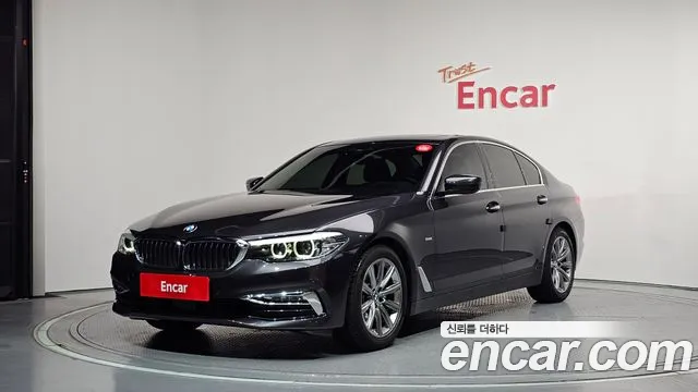 BMW 5 (G30) 520i