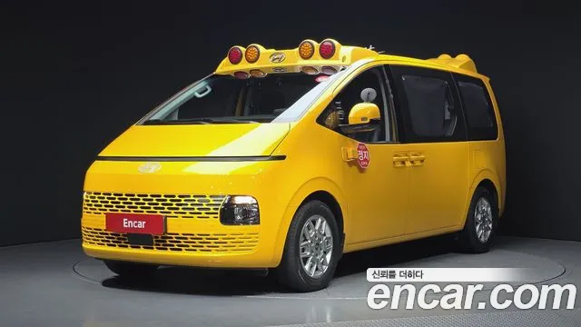 Hyundai Staria L3.5 11