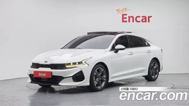 Kia K5 III 2.0 Signature
