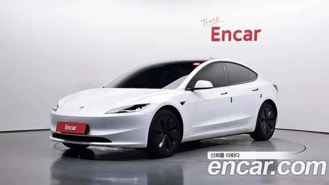 Tesla 3 AWD