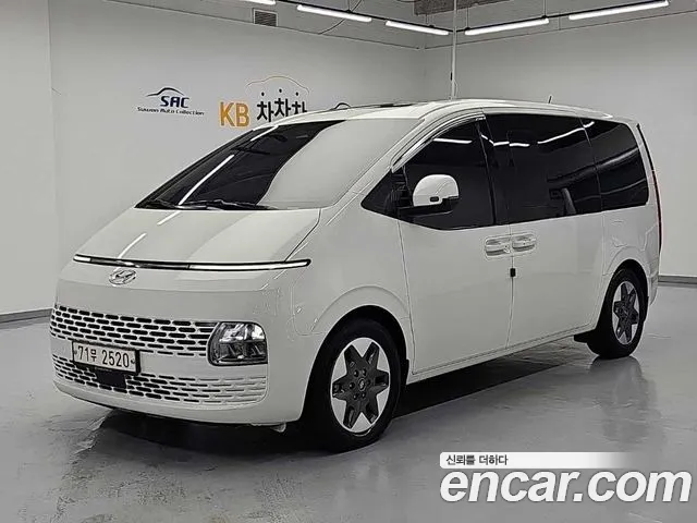 Hyundai Staria 11