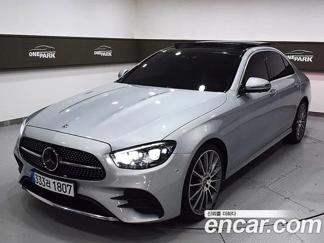 Mercedes-Benz E- W213 E350 4MATIC AMG Line
