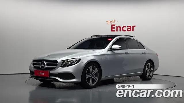 Mercedes-Benz E- W213 E300
