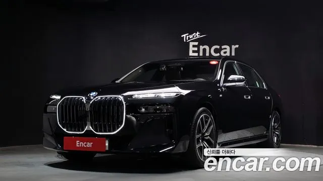 BMW 7 (G70) 740i xDrive M