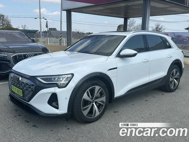 Audi Q8 e- (GE) 55
