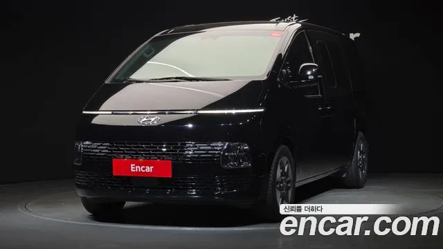 Hyundai Staria L3.5 11