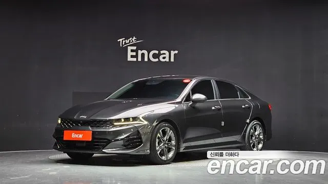 Kia K5 III 2.0 Signature