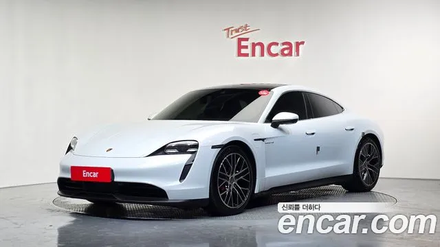 Porsche Taycan 4S