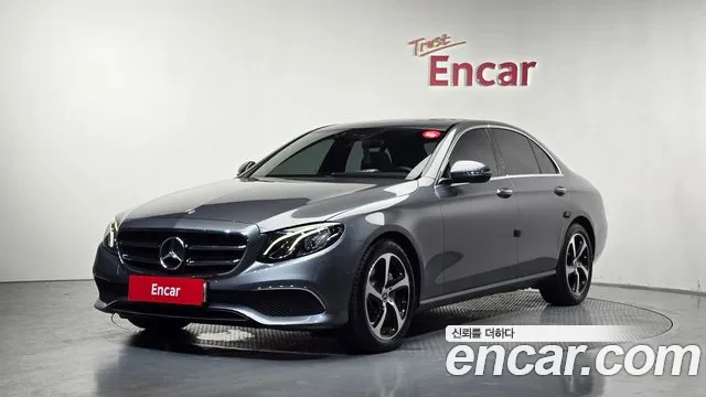 Mercedes-Benz E- W213 E250