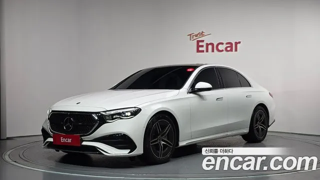 Mercedes-Benz E- W214 E300 4MATIC AMG Line