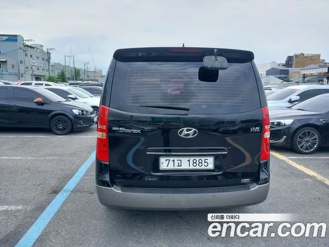 Hyundai Grand Starex 11