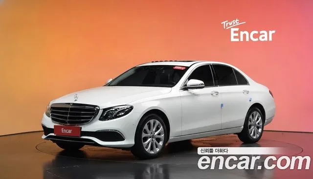 Mercedes-Benz E- W213 E300 4MATIC Exclusive