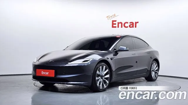 Tesla 3 RWD