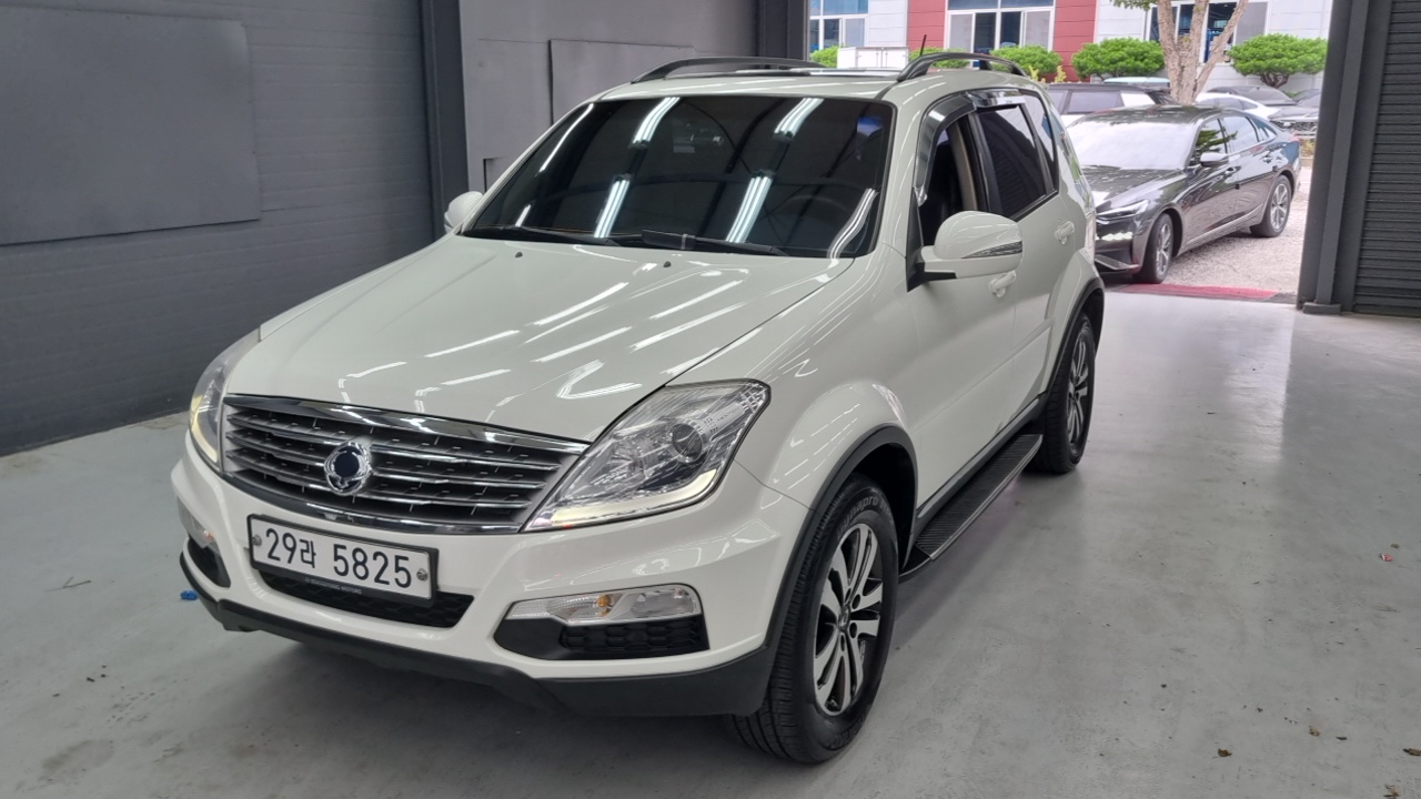 KG Mobility(SsangYong) Rexton W 2.0 4WD RX7 Prestige