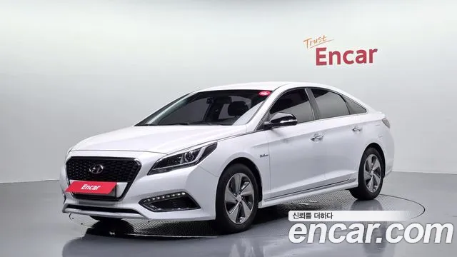 Hyundai LF Sonata Hybrid 2.0 HEV