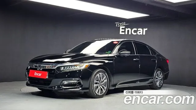 Honda Accord 10 2.0 Hybrid