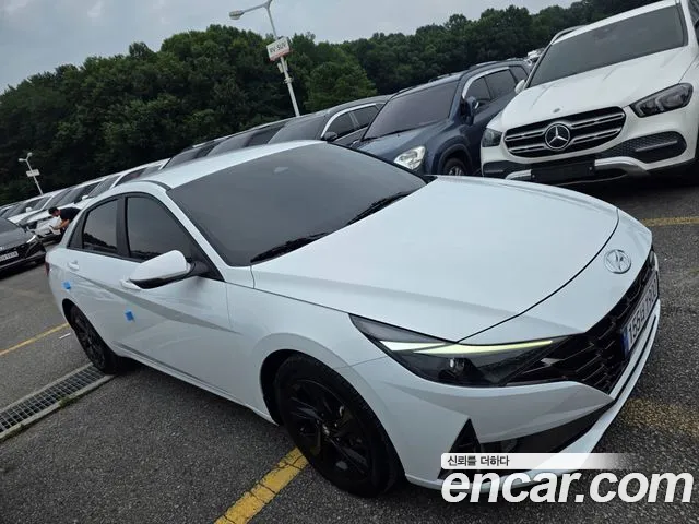 Hyundai Avante (CN7) 1.6