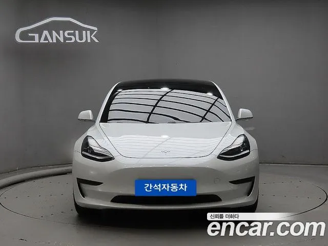 Tesla 3 RWD