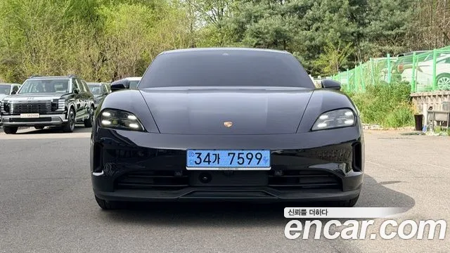 Porsche Taycan