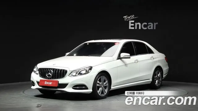 Mercedes-Benz E- W212 E220 CDI