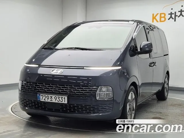 Hyundai Staria 11