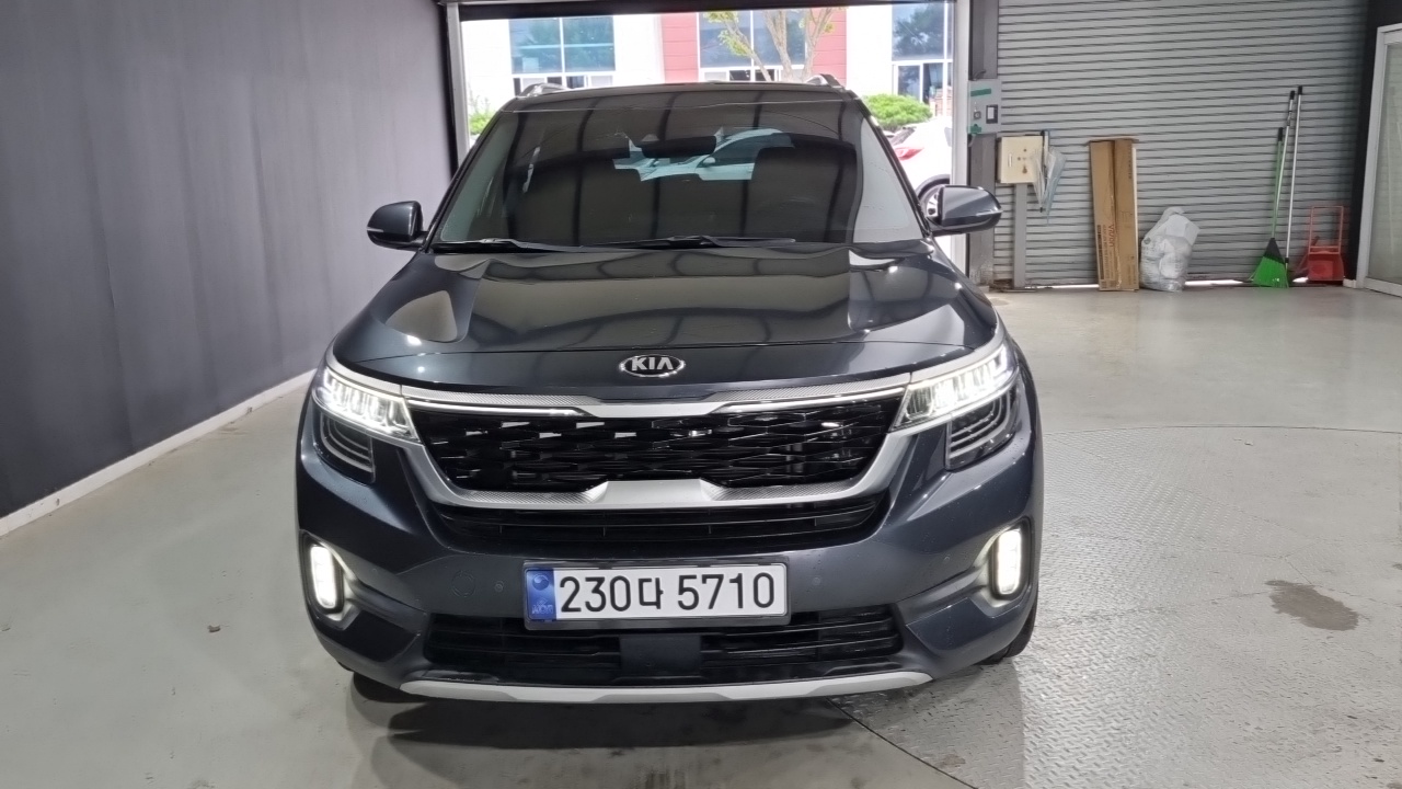 Kia Seltos Gasoline 1.6 Turbo 2WD Signature