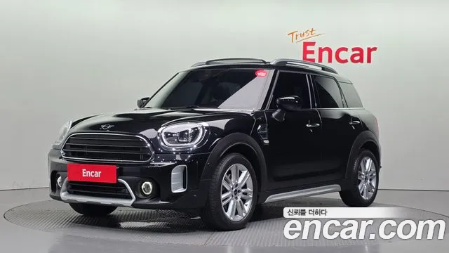 MINI Cooper Countryman 2