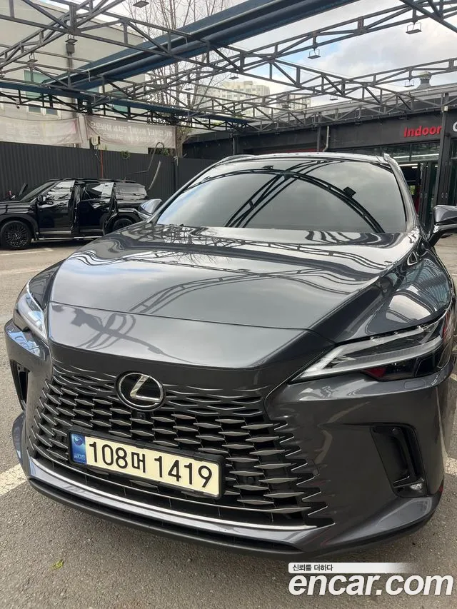 Lexus RX450h+ 5