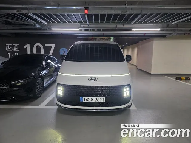 Hyundai Staria 4WD 7 Inspiration