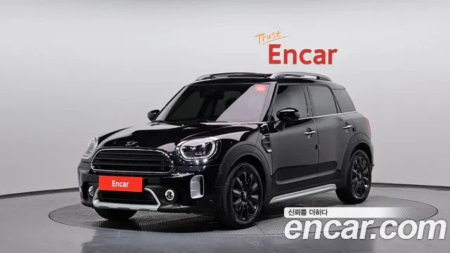 MINI Cooper Countryman 2