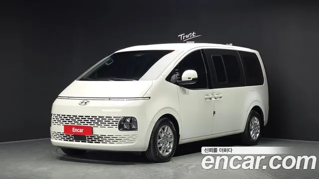 Hyundai Staria 5