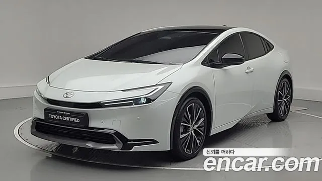 Toyota Prius 5 2.0 XLE AWD