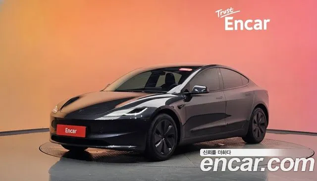 Tesla 3 RWD