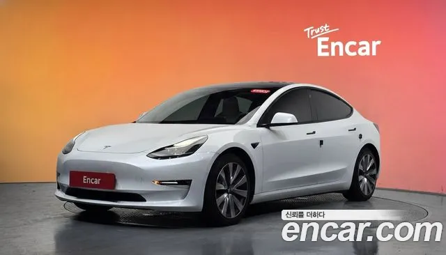 Tesla 3 AWD