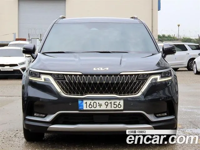 Kia Carnival 4 Gasoline 9 Prestige