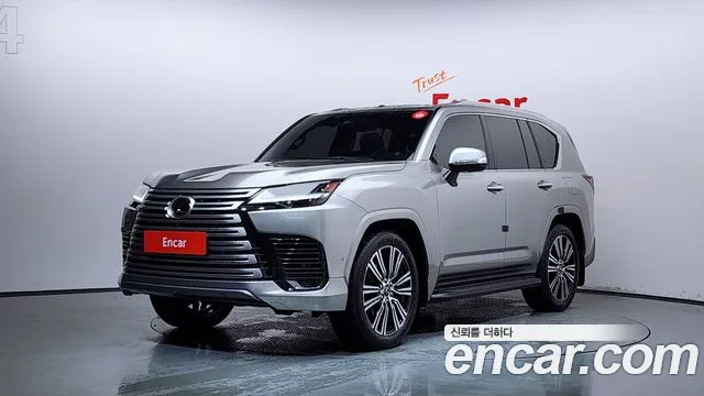 Lexus LX 4 700h