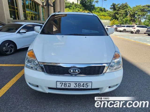 Kia Carnival R Carnival GLX
