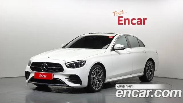 Mercedes-Benz E- W213 E220d 4MATIC AMG Line