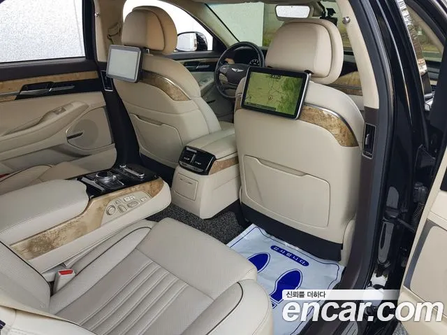 Genesis EQ900 3.3 T-GDI AWD Prestige