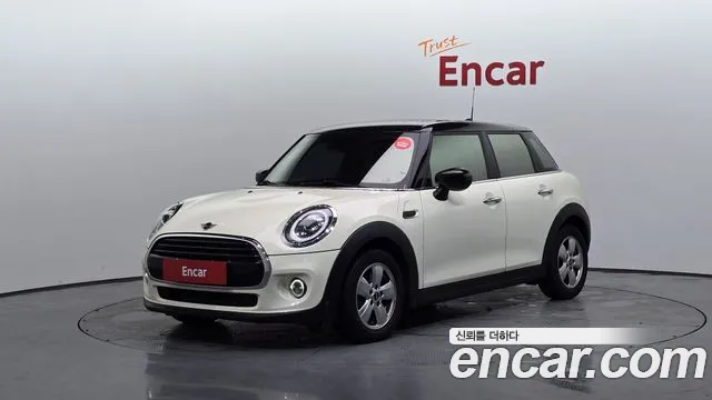 MINI Cooper 5 Base 3