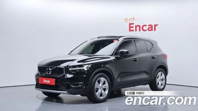 Volvo XC40 T4