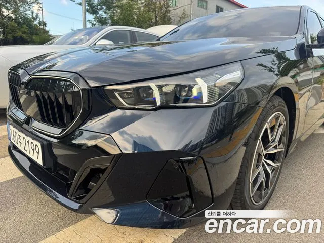 BMW 5 (G60) 520i M