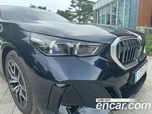 BMW 5 (G60) 520i M