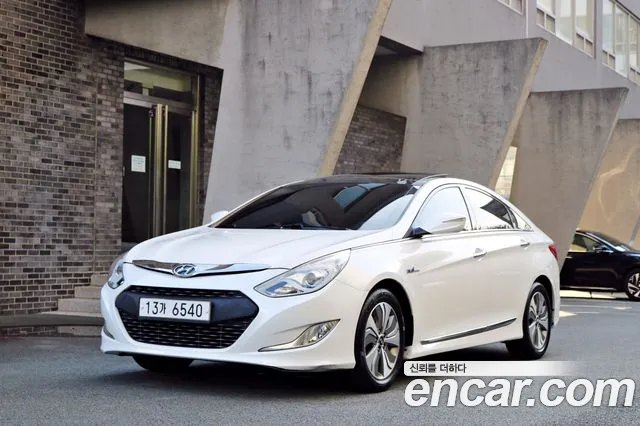 Hyundai Sonata Hybrid 2.0 Premium