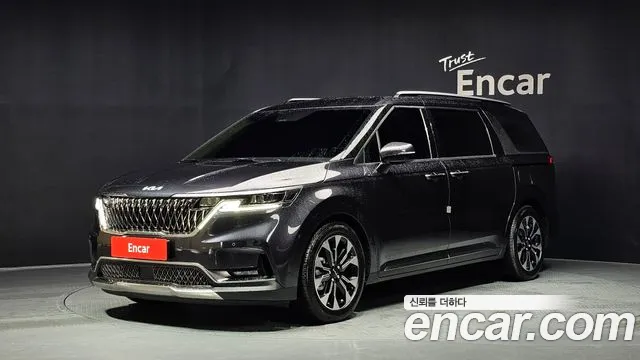 Kia Carnival 4 Gasoline 9 Signature