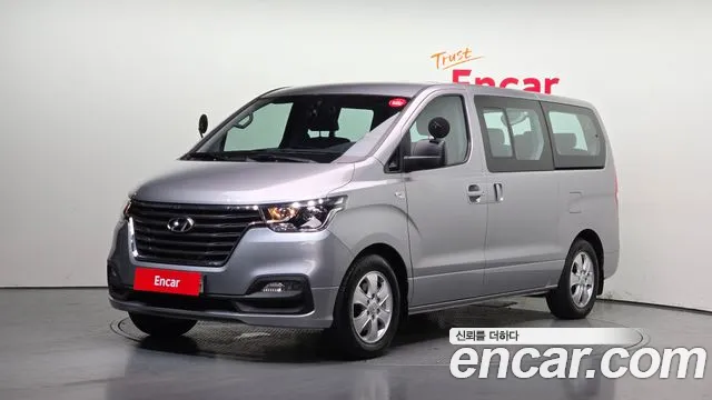 Hyundai The New Grand Starex 12