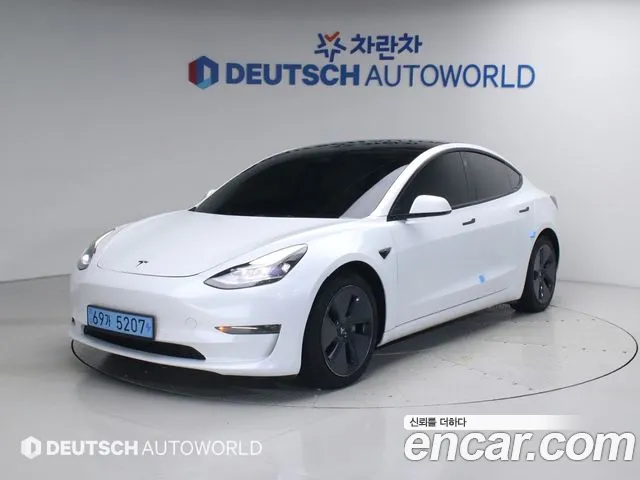 Tesla 3 AWD