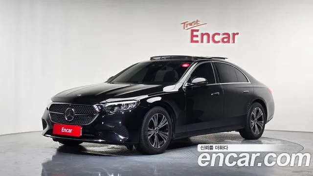 Mercedes-Benz E- W214 E200