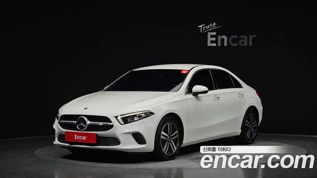 Mercedes-Benz A- W177 A220